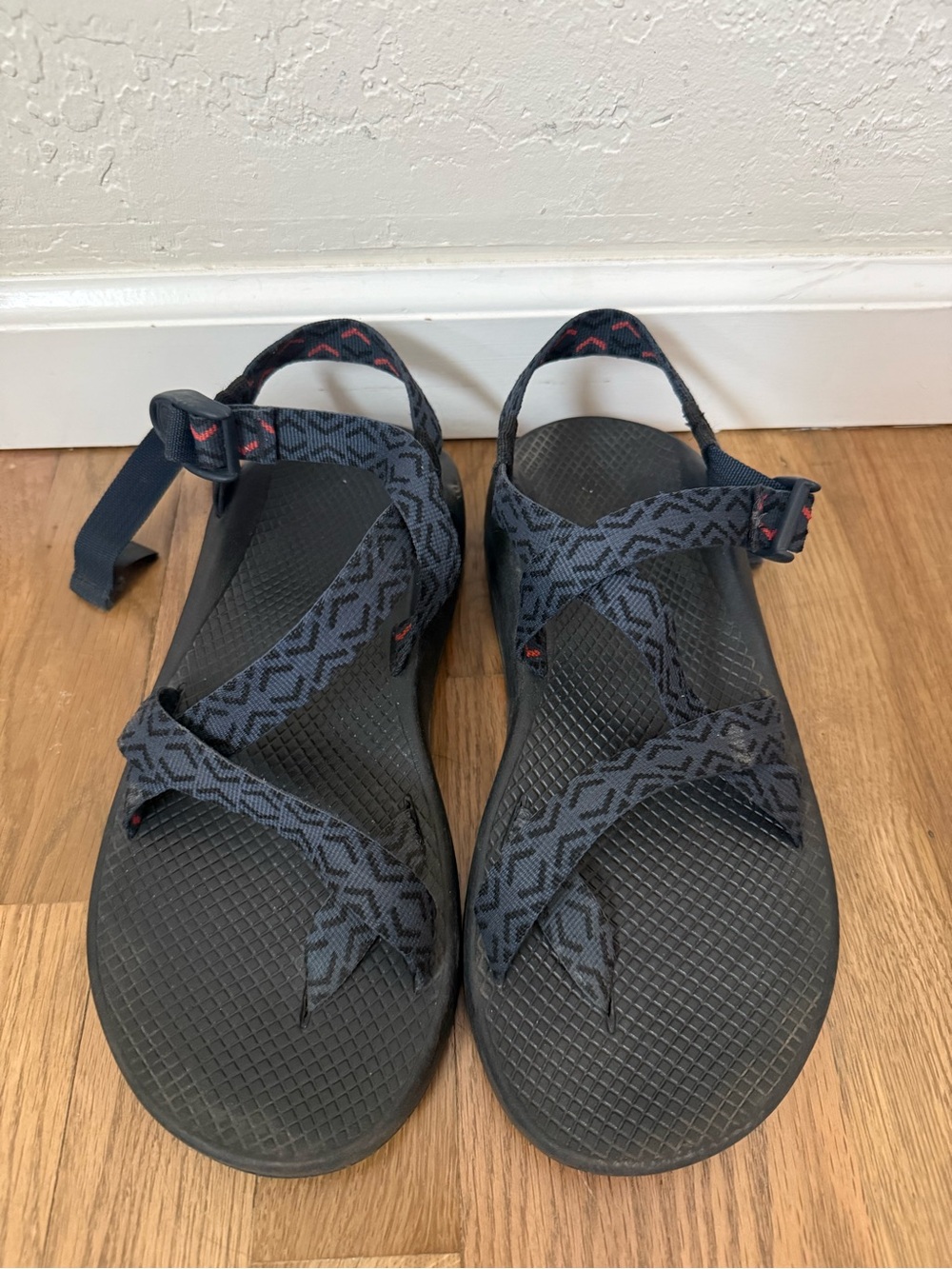 Men’s chacos